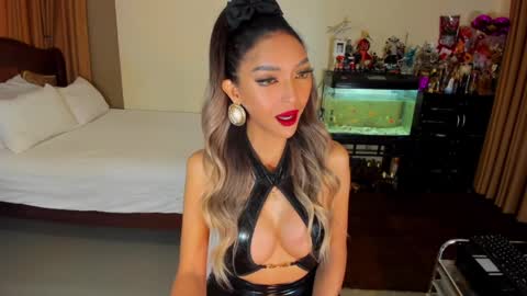 CassieValbalera online show from April 2, 1:58 am