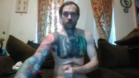Snapshot of casualfrank chatting on February 7, 5:18 pm CasualFun online show from February 7, 5:18 pm