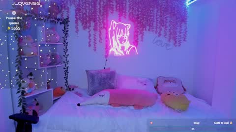 Lorena Saenz online show from December 18, 6:46 pm