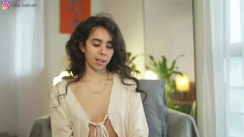 Catalina online show from March 24, 2:11 pm