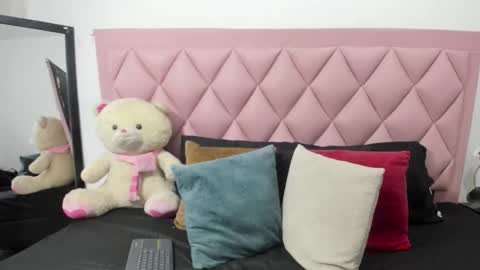 Snapshot of cata_gil1 chatting on October 24, 6:15 pm cata_gil1 online show from October 24, 6:15 pm