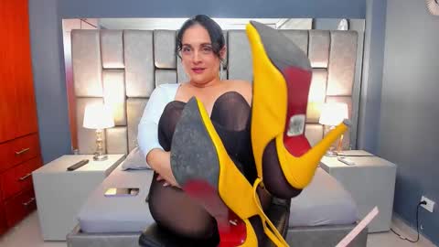 Cata Joness  My schedule 2200 - 0500 GMT -5 online show from September 9, 4:45 am