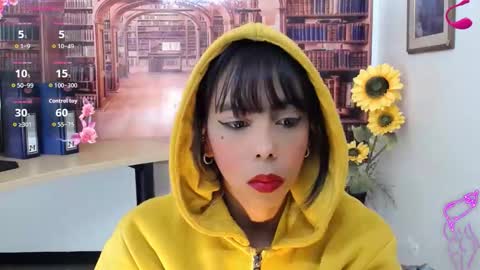 Queen Catalella online show from October 19, 3:07 am