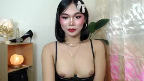 Snapshot of catalenax chatting on October 16, 4:19 pm CatalenaX online show from October 16, 4:19 pm