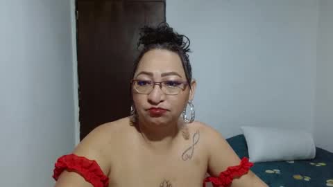 isabel online show from December 10, 9:12 am