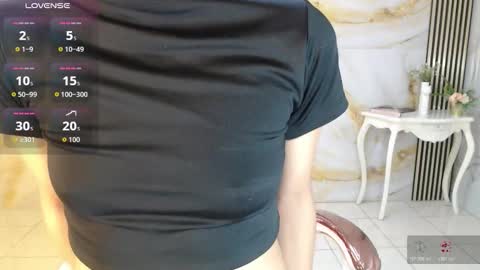 Snapshot of catalina5_s chatting on November 12, 3:18 am Catalina online show from November 12, 3:18 am