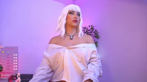 Catalina lovers online show from December 18, 5:19 pm