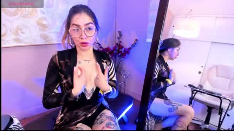 Catalina online show from February 27, 3:26 pm