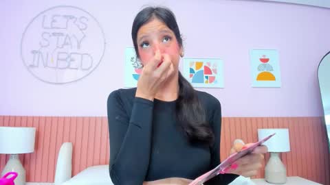 catalina online show from November 22, 4:22 am