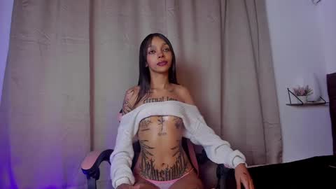 Snapshot of catalina_llanos chatting on December 9, 3:00 pm Catalina 3 online show from December 9, 3:00 pm