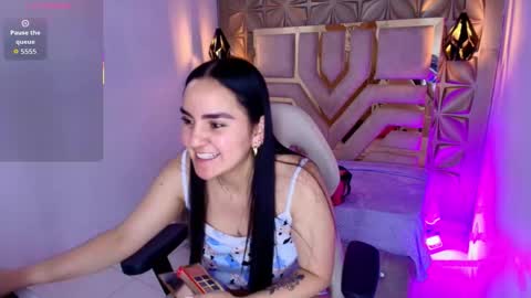 Snapshot of catalina_owens chatting on November 11, 2:11 am catalina_owens online show from November 11, 2:11 am