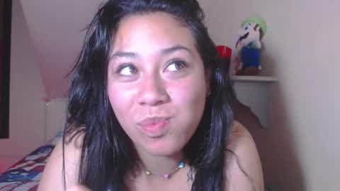 Snapshot of catalina_saenz19 chatting on September 21, 10:22 pm Catalina Saenz online show from September 21, 10:22 pm