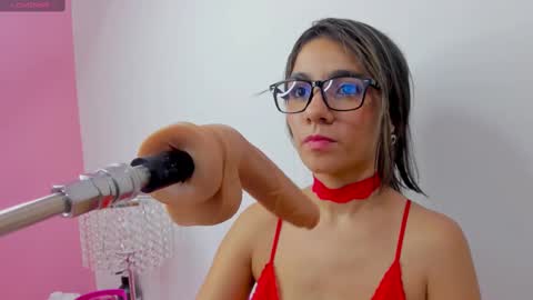 Snapshot of catalina_whore1 chatting on March 3, 9:59 pm catalina_whore1 online show from March 3, 9:59 pm