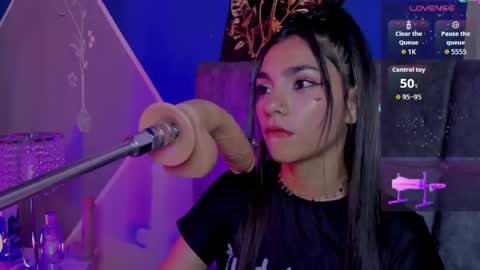 Snapshot of catalina_whore1 chatting on May 19, 8:48 pm catalina_whore1 online show from May 19, 8:48 pm
