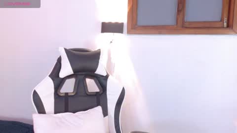 Snapshot of catalinaa_01 chatting on July 16, 1:06 pm Catalina online show from July 16, 1:06 pm