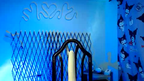Snapshot of catalinasantana18 chatting on May 18, 11:05 am online show from May 18, 11:05 am