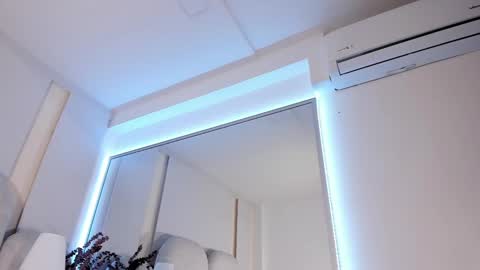 Call me Cata  online show from December 7, 5:37 am