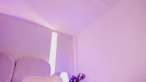 Call me Cata  online show from January 19, 2:57 am