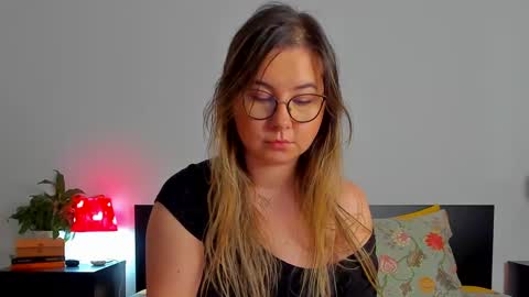 Snapshot of caterinnakat chatting on February 3, 10:58 am Kat online show from February 3, 10:58 am