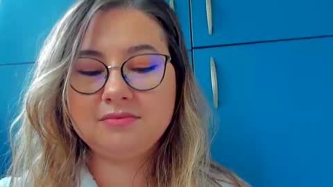 Snapshot of caterinnakat chatting on February 5, 1:33 pm Kat online show from February 5, 1:33 pm