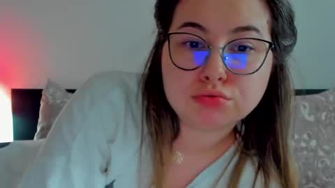 Snapshot of caterinnakat chatting on February 15, 12:01 pm Kat online show from February 15, 12:01 pm