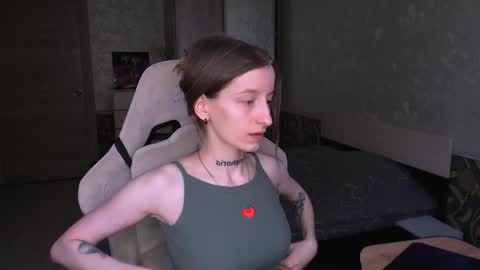 Snapshot of cath_dysphoria_ chatting on June 6, 10:53 am CATH online show from June 6, 10:53 am