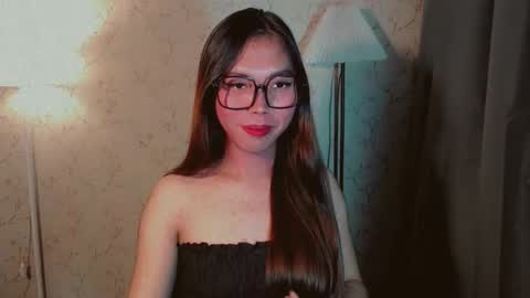 Snapshot of catherine_365 chatting on October 17, 5:15 pm catherine_365 online show from October 17, 5:15 pm