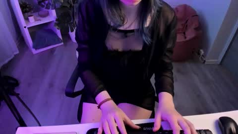 Catherine online show from March 18, 1:14 pm