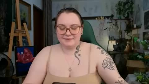 Snapshot of catherineclaire chatting on May 9, 12:43 pm catherineclaire online show from May 9, 12:43 pm
