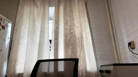 Snapshot of catherinepirs chatting on May 5, 7:38 am catherinepirs online show from May 5, 7:38 am