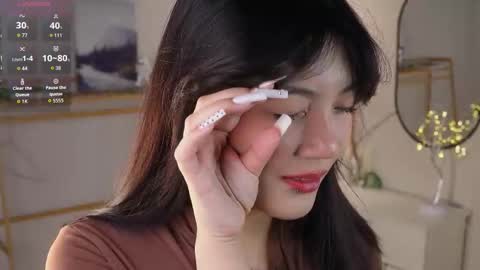 Lee online show from December 18, 4:13 pm