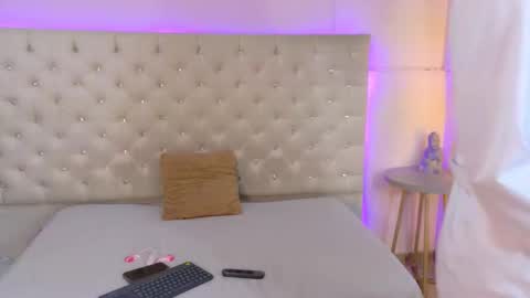 CATH  online show from February 4, 7:09 pm