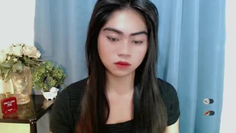 cathy_ho online show from December 11, 2:00 pm