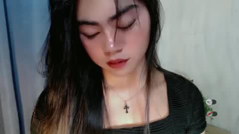 cathy_ho online show from December 17, 2:00 pm