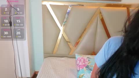 Snapshot of cattaleeyaa chatting on October 12, 12:15 pm CATALEYA online show from October 12, 12:15 pm