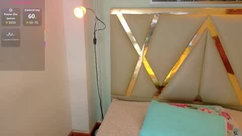 Snapshot of cattaleeyaa chatting on October 16, 12:39 pm CATALEYA online show from October 16, 12:39 pm