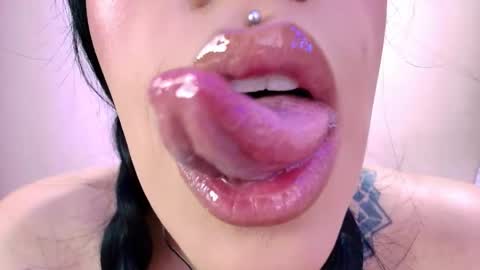 Cattleya online show from April 21, 5:58 am