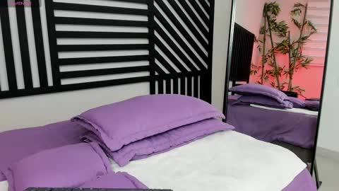 Snapshot of cattleya_veloza chatting on March 2, 2:54 pm Cattleya online show from March 2, 2:54 pm