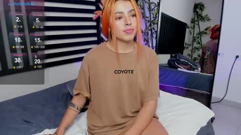 Snapshot of cattleya_veloza chatting on March 8, 11:49 pm Cattleya online show from March 8, 11:49 pm