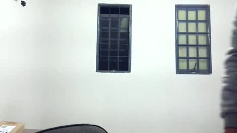 Carlos A online show from April 19, 12:43 am