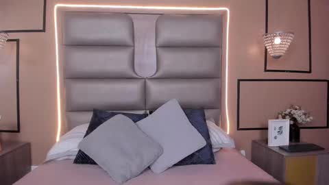 Snapshot of caylincollins chatting on February 3, 3:59 am caylincollins online show from February 3, 3:59 am