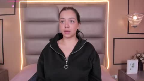 Snapshot of caylincollins chatting on February 28, 2:56 am caylincollins online show from February 28, 2:56 am