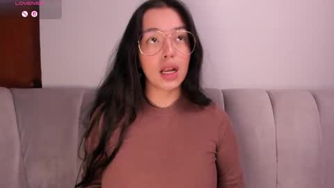 Snapshot of caylincollins chatting on March 4, 3:12 am caylincollins online show from March 4, 3:12 am