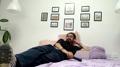 cayu_frensh94 online show from May 7, 12:49 am