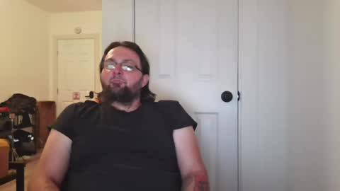 Snapshot of caz_corvidae chatting on July 4, 12:06 am caz_corvidae online show from July 4, 12:06 am
