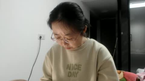 Snapshot of cbz112233 chatting on January 5, 4:38 pm ANNYANNY online show from January 5, 4:38 pm