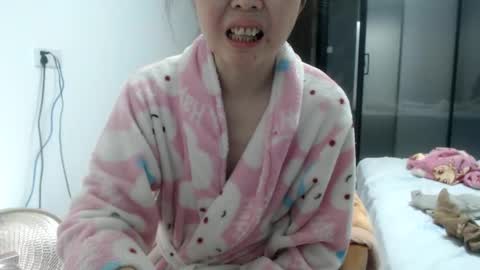 Snapshot of cbz112233 chatting on January 19, 3:53 pm ANNYANNY online show from January 19, 3:53 pm