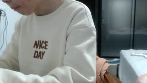 Snapshot of cbz112233 chatting on February 16, 5:26 pm ANNYANNY online show from February 16, 5:26 pm