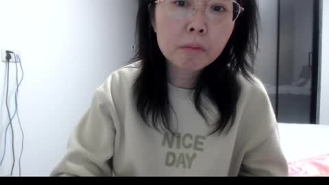 Snapshot of cbz112233 chatting on February 20, 6:57 pm ANNYANNY online show from February 20, 6:57 pm