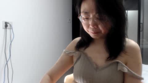 Snapshot of cbz112233 chatting on February 27, 2:54 pm ANNYANNY online show from February 27, 2:54 pm